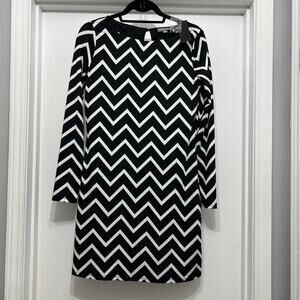 Tinley Road Chevron Dress size XS NWT